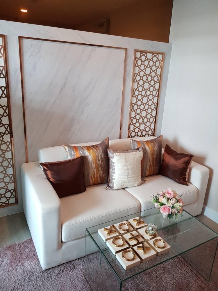 Condo for sale, Metro Luxe Ratchada, beautifully decorated room, looks good, very stylish, built-in walls, cool, don't miss it, book now.