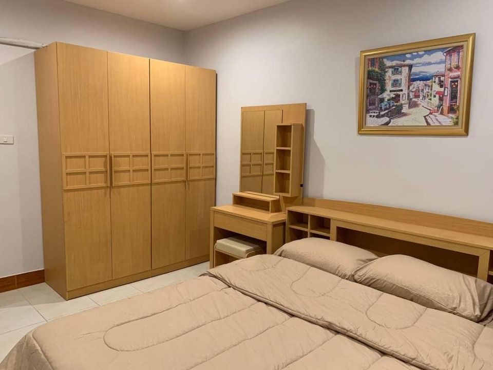 Condo for sale, Klang Krung Resort Ratchada 7, fully furnished. Ready to move in Don't miss a lot.