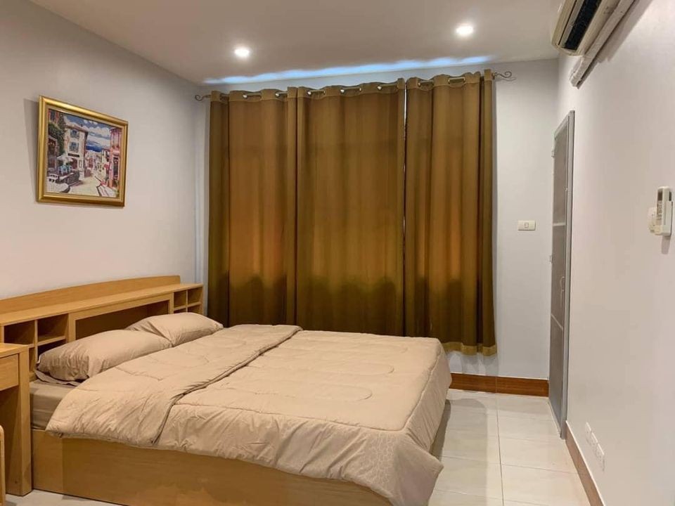 Condo for sale, Klang Krung Resort Ratchada 7, fully furnished. Ready to move in Don't miss a lot.
