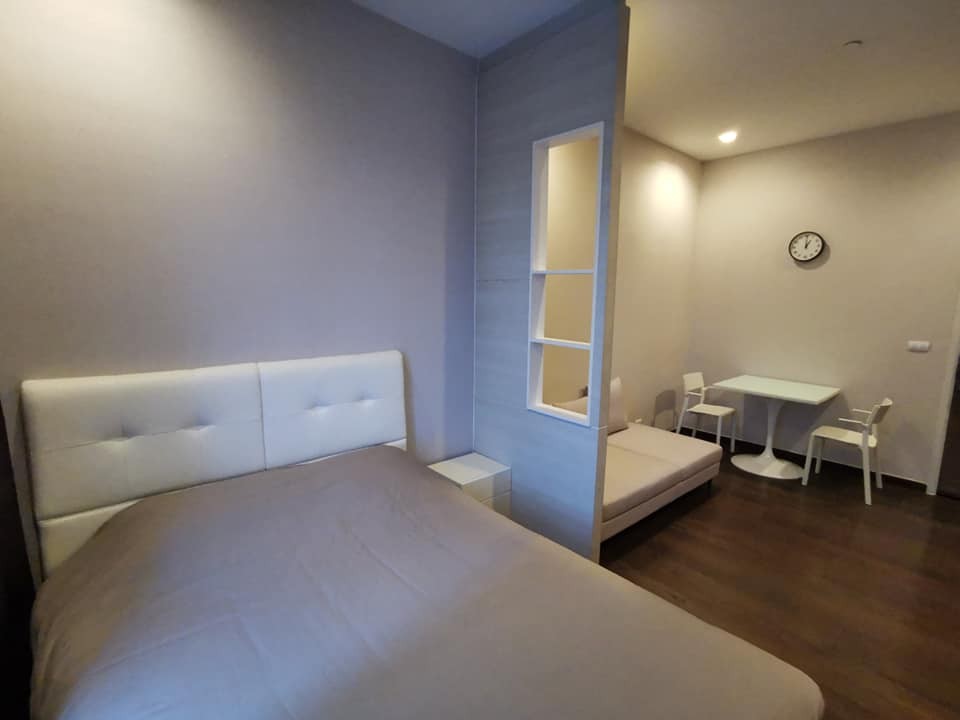 Condo for sale, Q Asoke Studio, 1 bath, high floor, fully furnished. Ready to move in, convenient transportation, urgent!! images