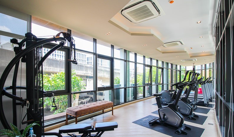 Condo for sale, The Excel Hideaway, Sukhumvit 71, ready to move in, good price, don't miss it!!