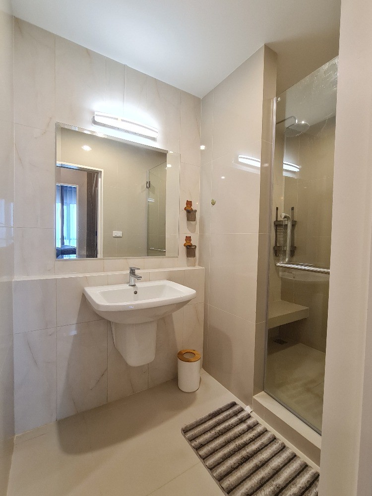 Condo for sale, Niche Mono, Mega Space Bangna, beautiful room, good location, fully furnished room, don't hesitate, book now.