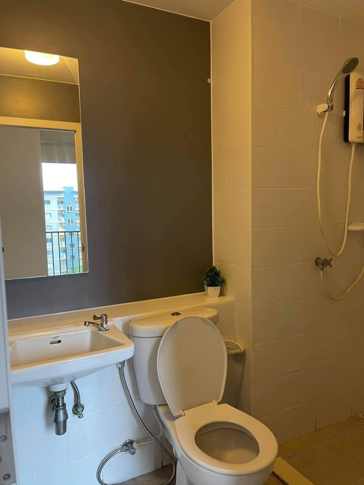 Condo for sale, Plum Condo Park Rangsit Phase 2, 7th floor, corner room, complete with furniture and appliances, great value