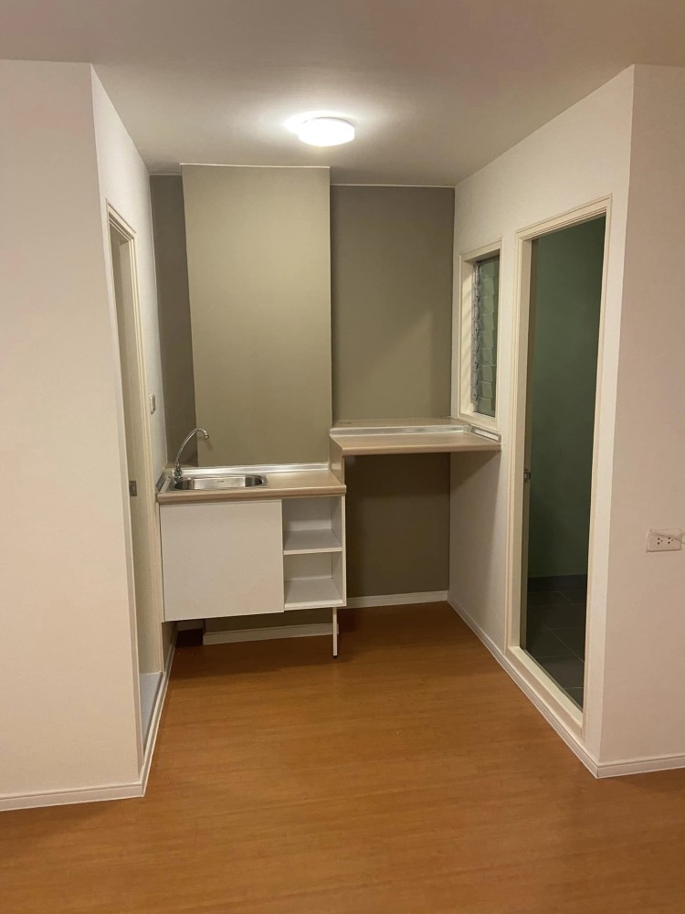 Condo for sale, Lumpini Township, Rangsit, Khlong 1, 4th floor, corner room, quiet, reserve it now.