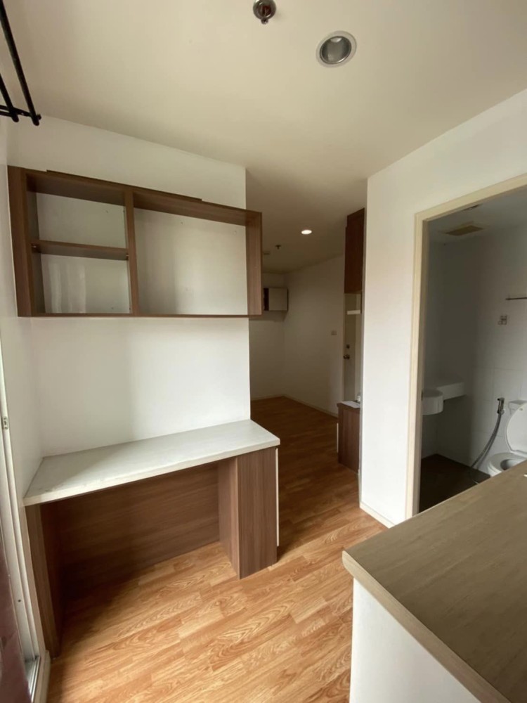 Condo for sale, Lumpini Nawamin Sriburapha, complete with furniture and electrical appliances, good price, don't miss it!!