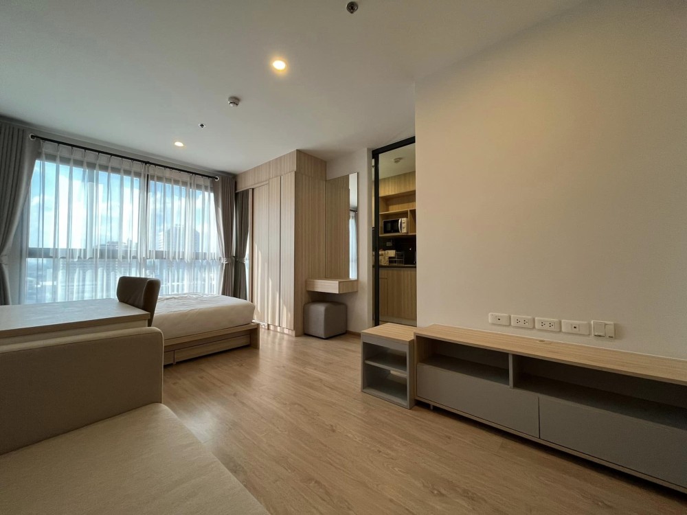 Condo for sale, Ideo O2, ready to move in, very good price, free gifts, book now!