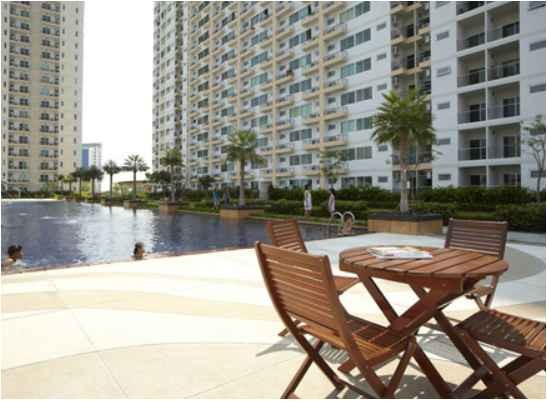 Selling Supalai Park Srinakarin, complete set of furniture, great price like this, you need to hurry up and reserve it.