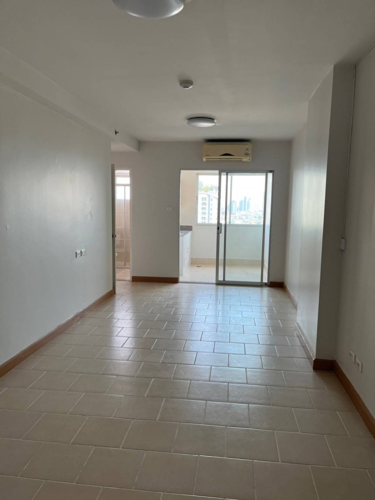 Condo for sale and rent, City Home, Tha Phra intersection, pool view, facing cool wind direction, do not miss it!!