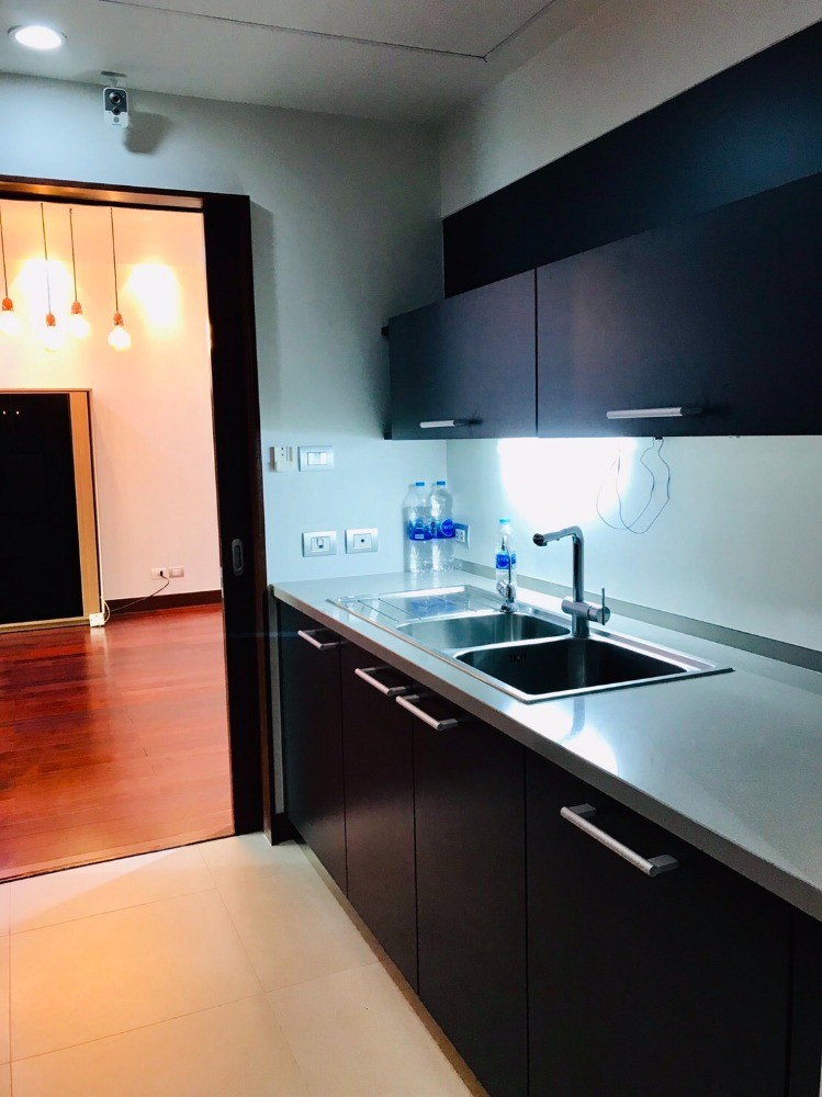 Condo for sale, rent, The Park Chidlom, 2 bedrooms, 2 bathrooms, 4th floor, very nice, can't miss it!!