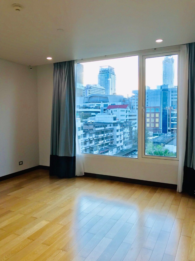 Condo for sale, rent, The Park Chidlom, 2 bedrooms, 2 bathrooms, 4th floor, very nice, can't miss it!!