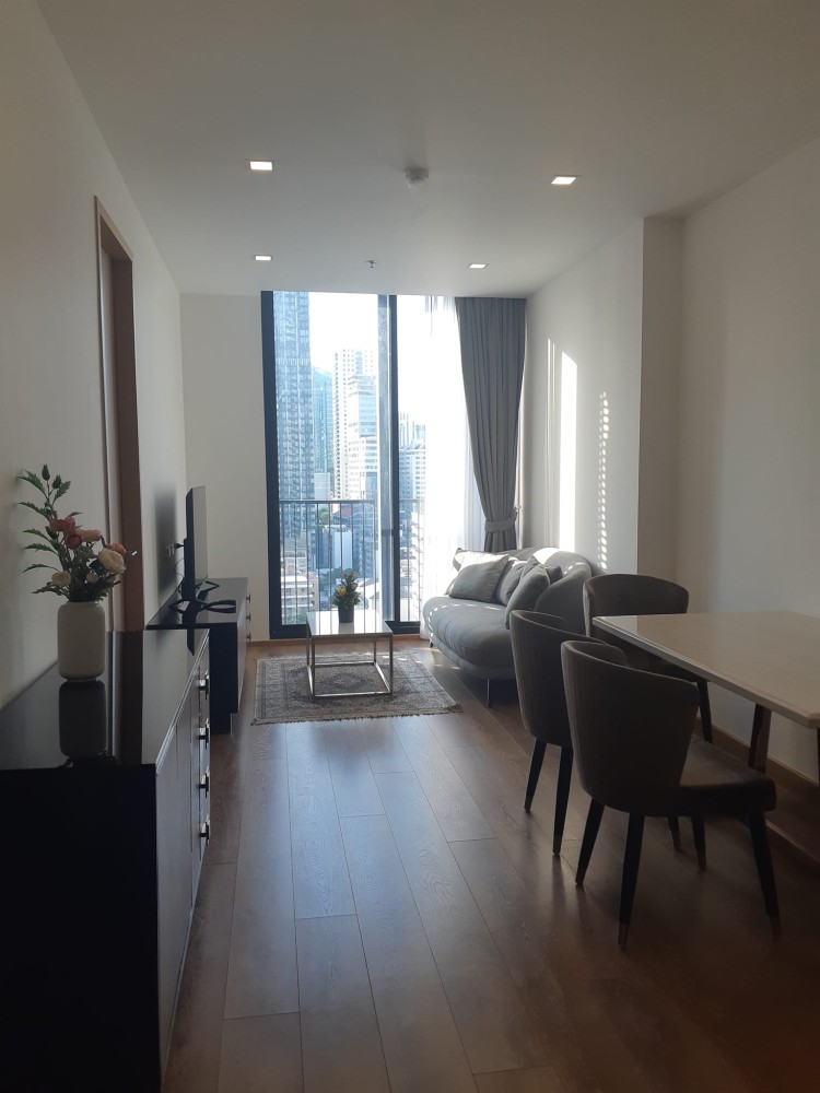Condo for sale, rent, Noble Bee Sukhumvit 33, high floor, ready to move in room. Fully furnished, convenient to travel