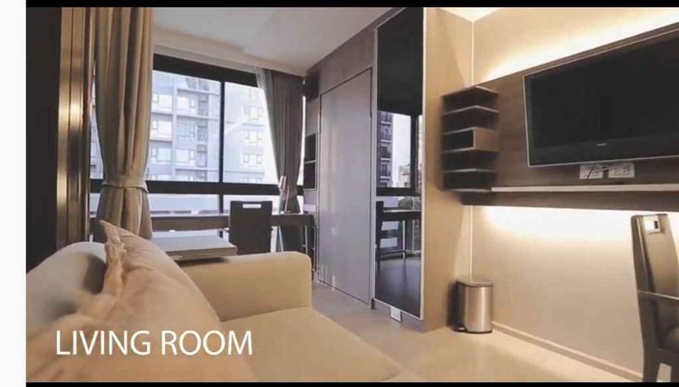 Sell / rent Urbitia Thonglor, partition room Great built-in bed If you don't reserve, you're missing out.