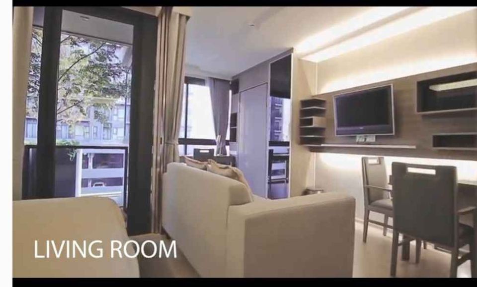 Sell / rent Urbitia Thonglor, partition room Great built-in bed If you don't reserve, you're missing out.