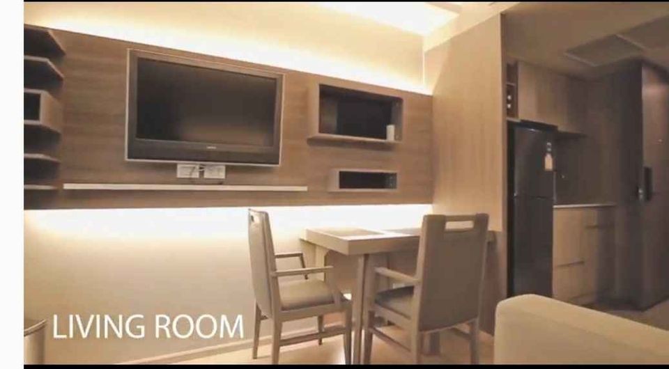 Sell / rent Urbitia Thonglor, partition room Great built-in bed If you don't reserve, you're missing out.