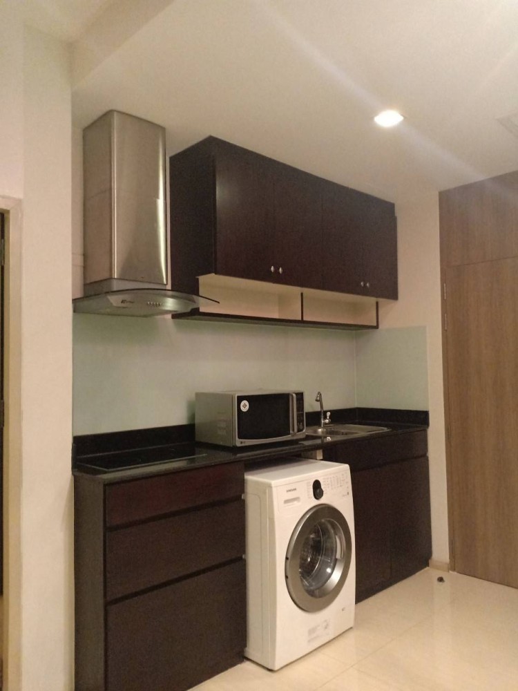 ขาย ให้เช่าด่วน!! คอนโด โนเบิล รีวิล ชั้น 10 ห้องสวย ราคาดี หิ้วกระเป๋าพร้อมเข้าอยู่ได้ทันที จองเลย!