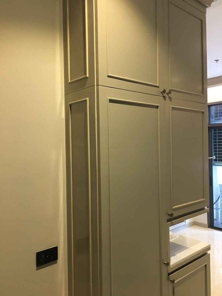 Condo for sale Mayfair Place Sukhumvit 50, decorated in Modern English style, comes with a great price. Tell me that you need to reserve.