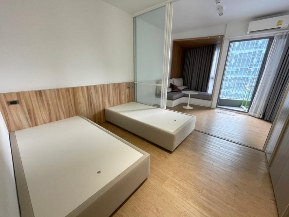 Urgent sale!! Condo Triple Y Residence, the lifestyle of the new generation who love to live in a social way!!
