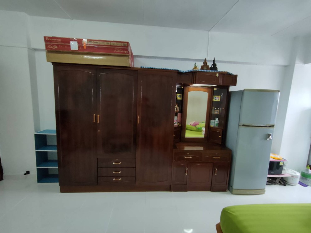 Urgent sale!! Condo Phatthanakan Life Complex, 7th floor, Building 5, beautiful room, ready to move in, don't miss it!!