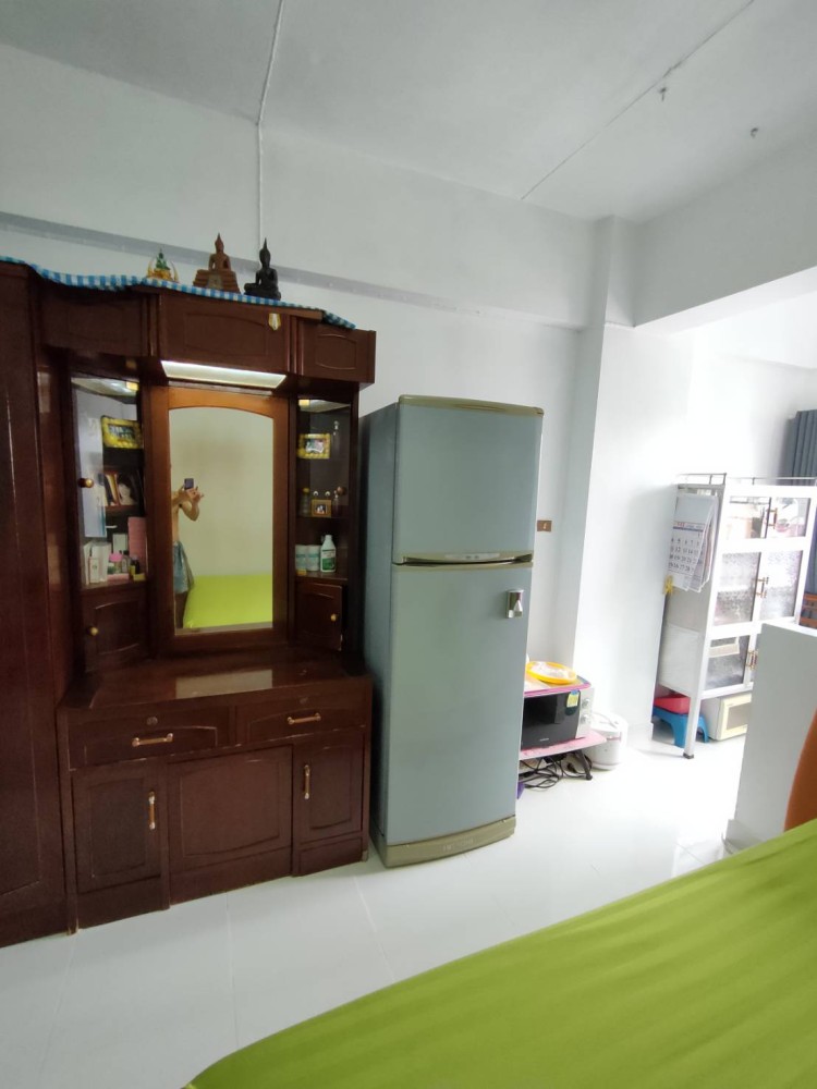 Urgent sale!! Condo Phatthanakan Life Complex, 7th floor, Building 5, beautiful room, ready to move in, don't miss it!!