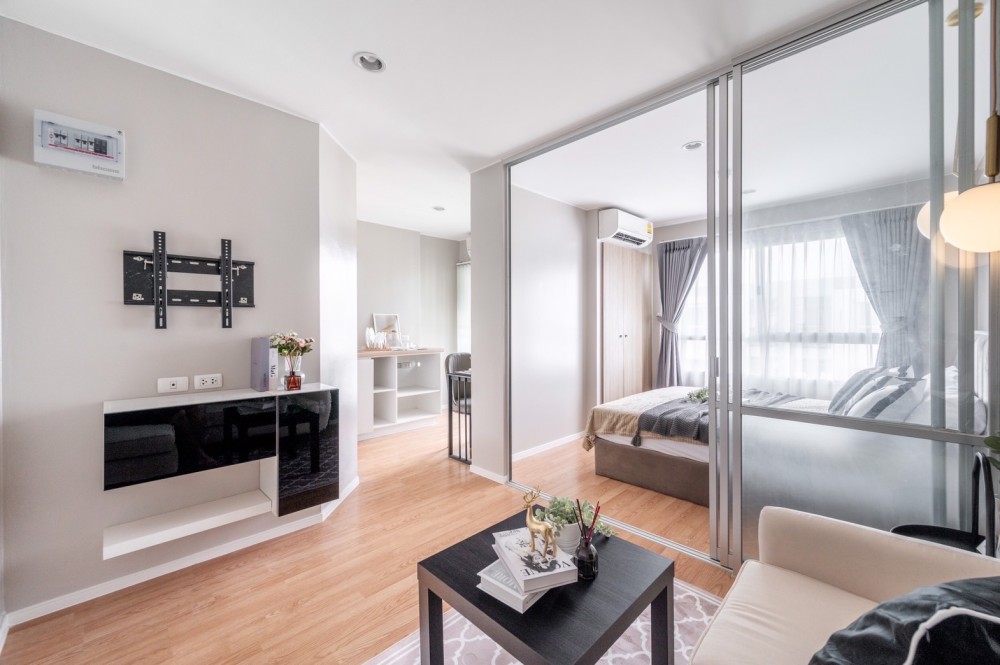 Urgent sale!! Condo Lumpini Ville On Nut 46, 8th floor, Building C2, fully furnished, ready to move in. Hurry up to reserve it!!