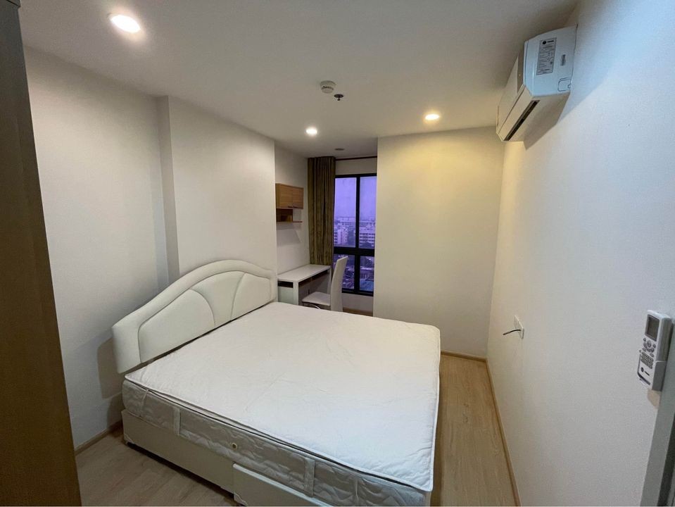 Urgent sale, IDEO Condo Sathorn-Thapra, nice room, complete facilities. If you miss it, you will regret it later.