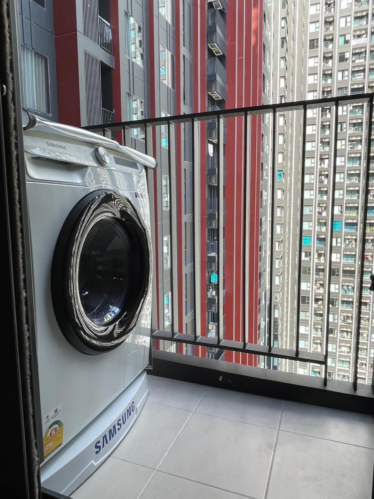 Condo for rent, Life Asoke Hype, studio room, 24th floor, high view with complete facilities, book now.
