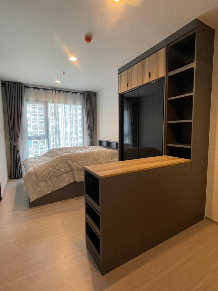 Condo for rent, Life Asoke Hype, studio room, 24th floor, high view with complete facilities, book now.