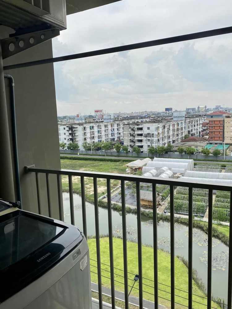 It has arrived. Condo Plum Condo Park Rangsit Phase 2. Nice and nice room. Ready for rent today. Book now. Hurry up.