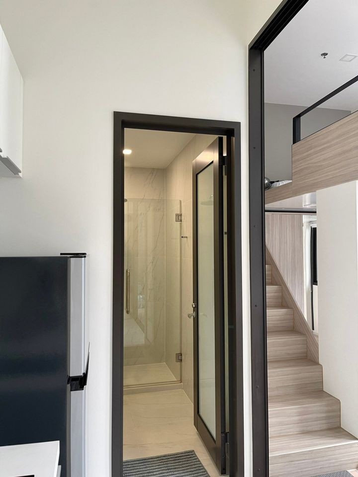 Wow, DUPLEX room, decorated very nicely, 21st floor, best view, book now at Chewathai Residence Asoke for rent.