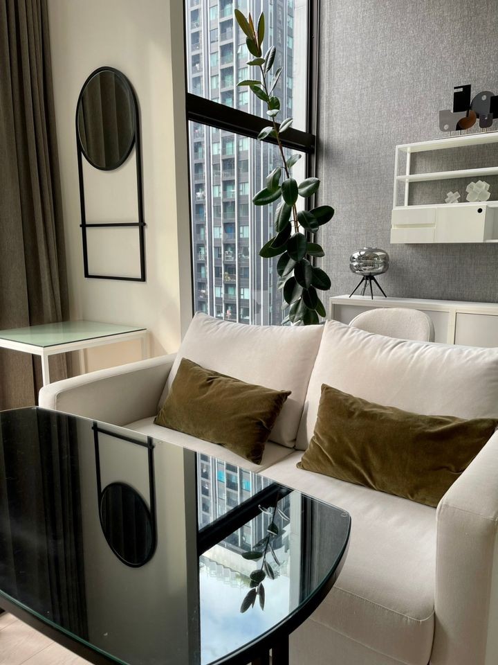 Wow, DUPLEX room, decorated very nicely, 21st floor, best view, book now at Chewathai Residence Asoke for rent.