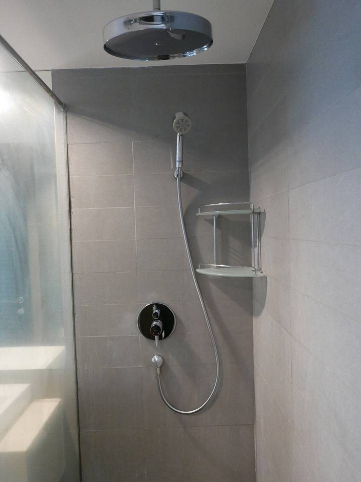 Rent Fifty Nine Heritage Sukhumvit 59 near BTS, convenient transportation, fully furnished, ready to move in, book now.