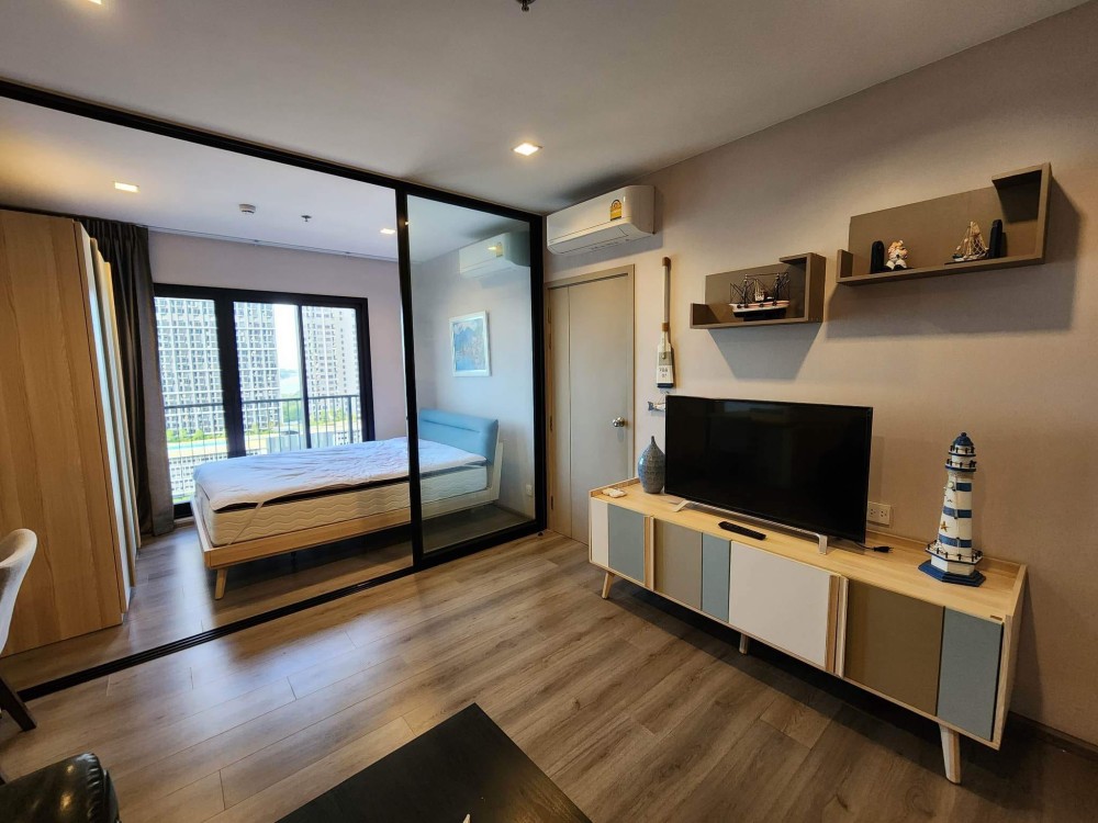 For sale, The Politan Rive, for rent, 1 bedroom, 1 bathroom, 1 living room, size 30.5 sq m., good price, hurry to reserve.