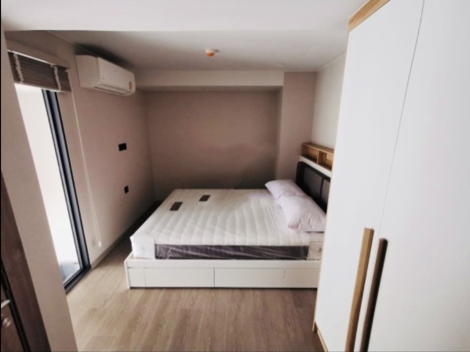 For rent!! Cooper Siam Condo, good location in the heart of the city, convenient transportation, don't miss it!!