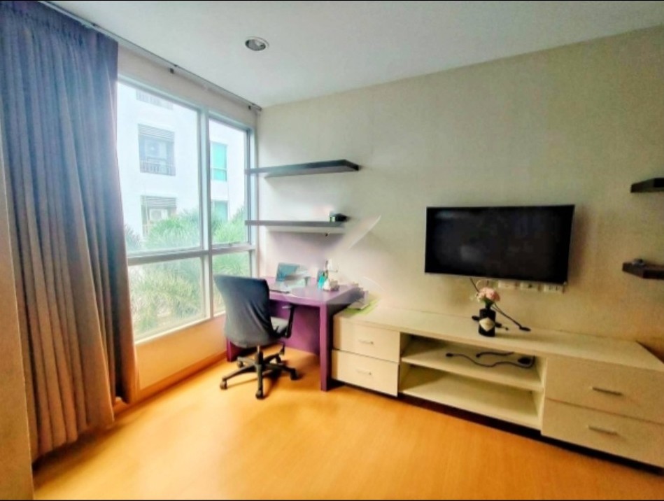 ให้เช่า!! คอนโด ดิ แอดเดรส สุขุมวิท 42 ชั้น 4 ตึก A ห้องสวย เฟอร์ฺนิเจอร์ครบ รีบจองเลย!!