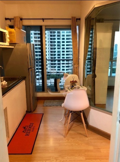 For rent!! Condo The Aspire Rama 4, 17th floor, Building A, fully furnished, ready to move in, don't miss it!!