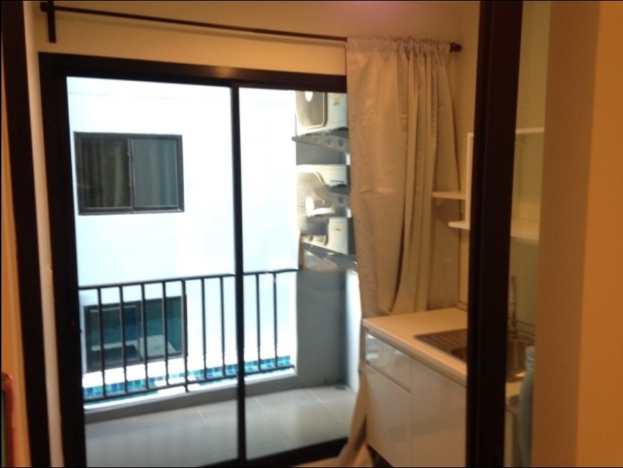 For rent!! Condo B-Loft, Sukhumvit 115, 3rd floor, pool view, fully furnished, ready to move in, don't miss it!!