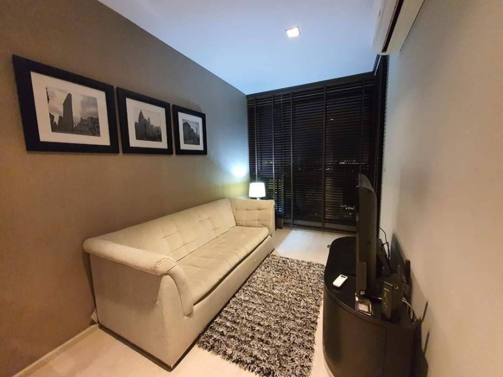For rent!! Rhythm Rangnam Condo, 9th floor, beautiful room, well decorated with furniture, ready to move in. Don't miss it, hurry up and book now!!