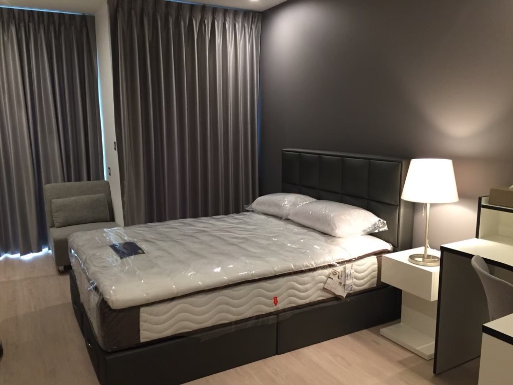 For rent!! Rhythm Rangnam Condo, 9th floor, beautiful room, well decorated with furniture, ready to move in. Don't miss it, hurry up and book now!!