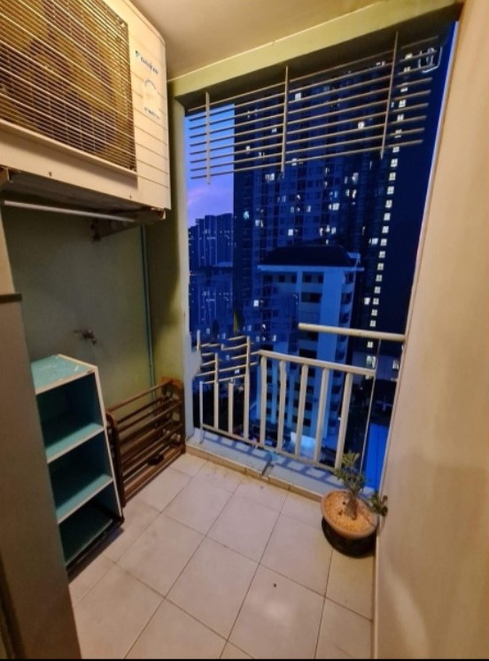 For rent!! Condo Lumpini Ville Ramkhamhaeng 44, 12th floor, beautiful room, fully furnished. Ready to move in. Don't miss it!!