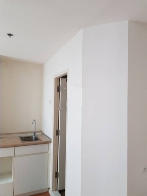 For rent!! Condo Lumpini Mega City Bangna, 23rd floor, empty room, new renovated room, hurry up and book now!!