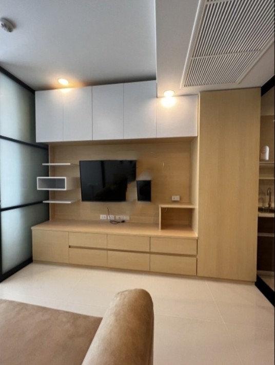 For rent!! Condo Supalai Premier Charoennakorn, 7th floor, size 1 bedroom plus, fully furnished, ready to move in, don't miss it!!