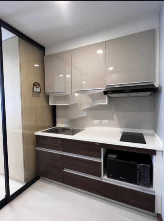 For rent!! Condo Supalai Premier Charoennakorn, 7th floor, size 1 bedroom plus, fully furnished, ready to move in, don't miss it!!