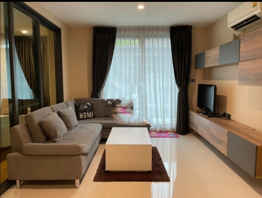For rent!! Condo Hue Sukhumvit, 3rd floor, beautiful room, fully furnished, ready to move in. Hurry up and book now!!