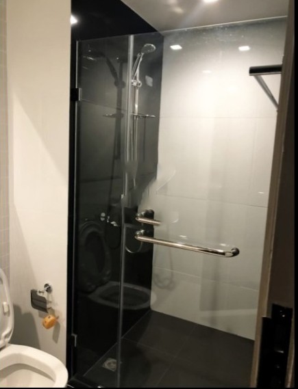 For rent!! Condo Hue Sukhumvit, 3rd floor, beautiful room, fully furnished, ready to move in. Hurry up and book now!!