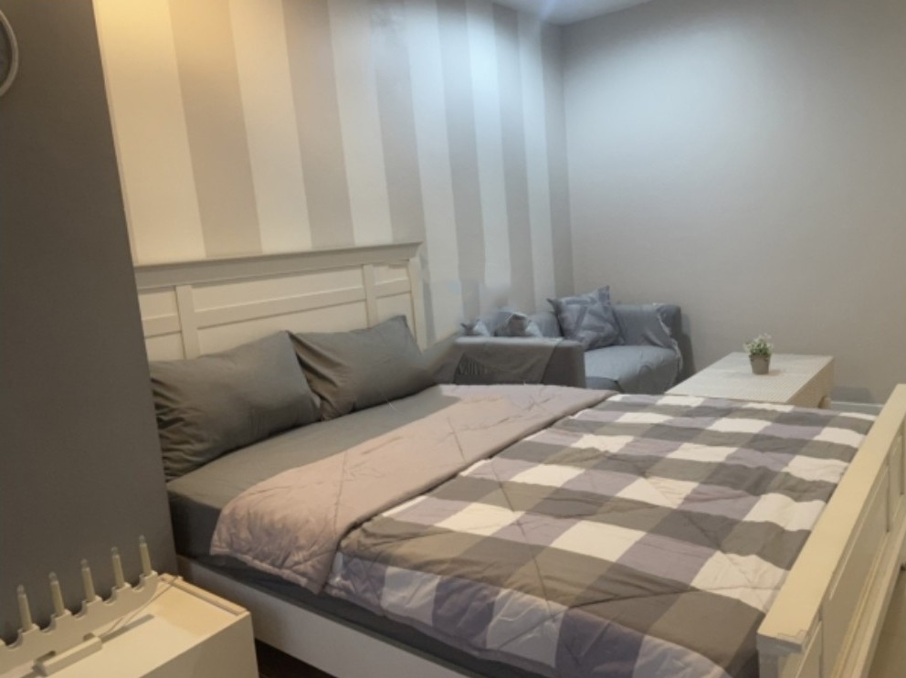 For rent!! Condo Sense of London, 5th floor, beautiful room, fully furnished Ready to move in. Don't miss it!!