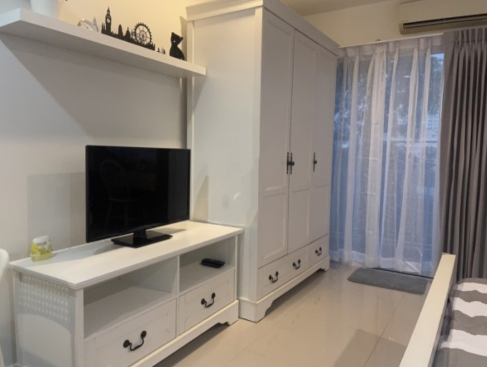 For rent!! Condo Sense of London, 5th floor, beautiful room, fully furnished Ready to move in. Don't miss it!!
