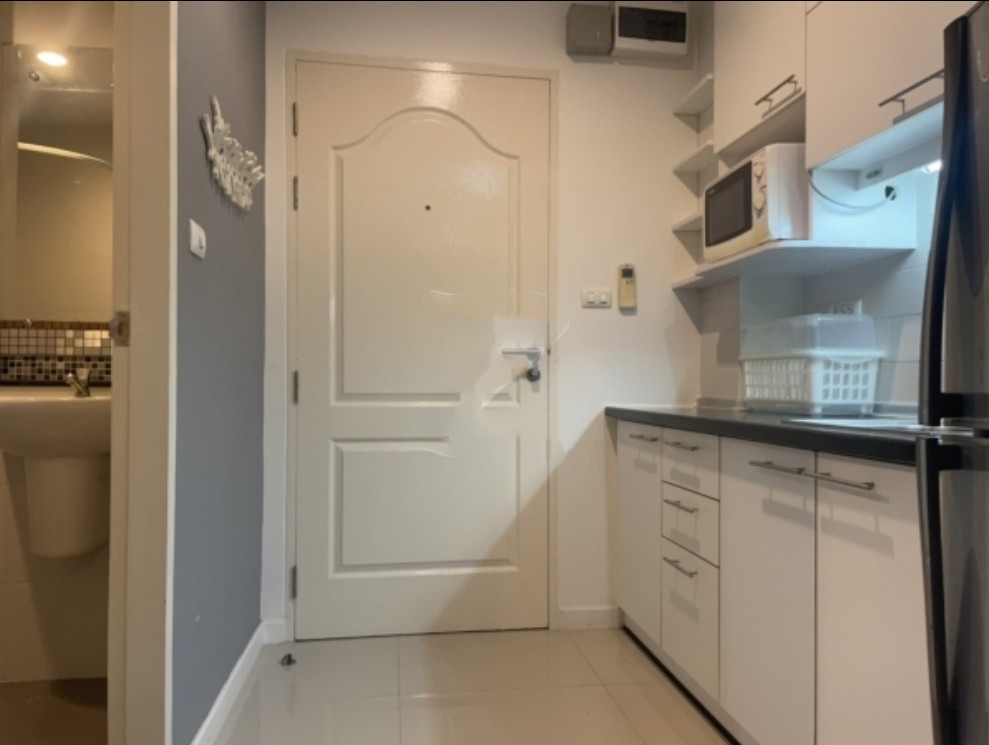 For rent!! Condo Sense of London, 5th floor, beautiful room, fully furnished Ready to move in. Don't miss it!!