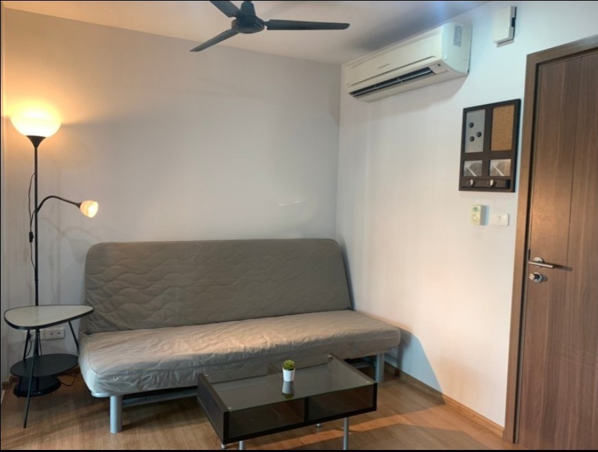 For rent!! Condo The Base Sukhumvit 77, 11th floor, Building B, beautiful room, fully furnished, ready to move in. Don't miss it!!