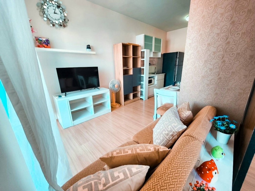 For rent!! Condo A Space Asoke-Ratchada, 10th floor, Building D, beautiful room, fully furnished, ready to move in. Don't miss it, book now!!