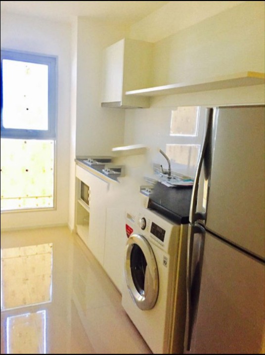 For rent!! Condo Aspire Sukhumvit 48, size 2 bedrooms, 18th floor, Building N, beautiful room, fully furnished, don't miss it!!
